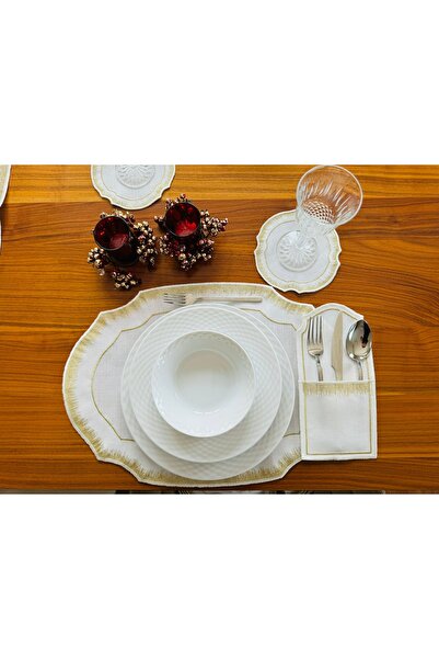 She Combines 19-Piece Gold-Embellished Luxury a Placemat and R Table Runner S...