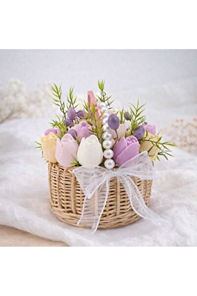 NO BRAND Rattan basket with 17 tulip wax candles – Easter Collection