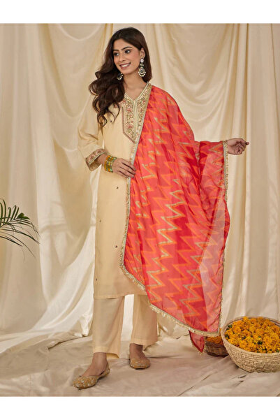 MYSMAR طقم حرير روماني كريمي اللون، بلوزة وبنطال وشال - VRN1140 - كريمي