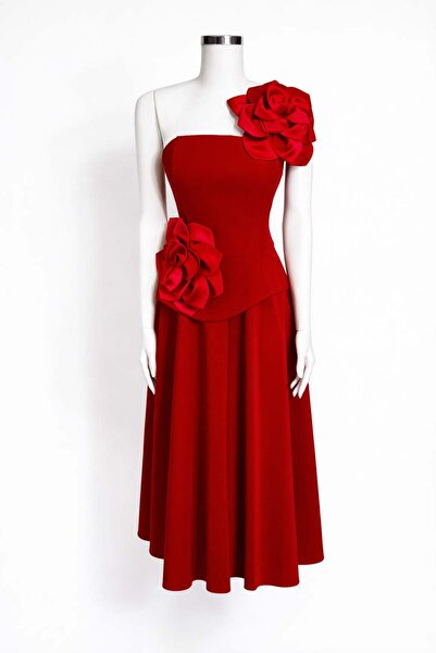 DANIELITE COUTURE Corset si fusta rosie cu aplicatii florare