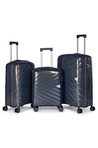 LİMRA A travel luggage set consisting of 3 wheeled suitcases with a sturdy an...