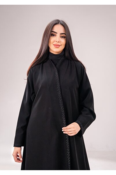 Moon Indonesian crepe with embroidery - black