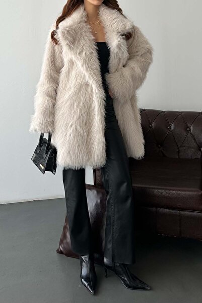 XXL BUTİK Women's Beige Fur Double-Breasted Collar Buttoned Oversized Coat Es...