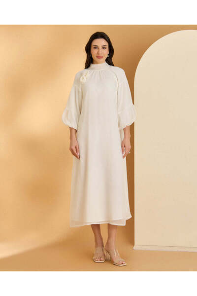 REDTAG فستان نسائي أبيض مزين بتصميم كاجوال