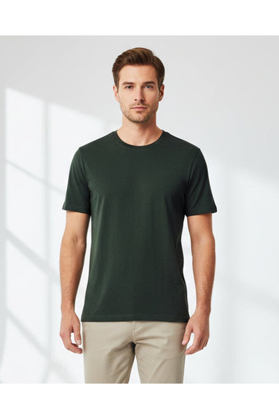 REDTAG Men Green Plain T-Shirt