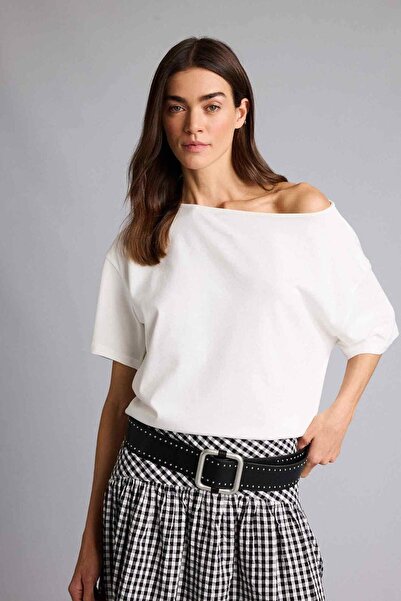 DeFacto Relax Fit Kayık Yaka Basic Plain Short Sleeve T-Shirt H6703Ax26Sm