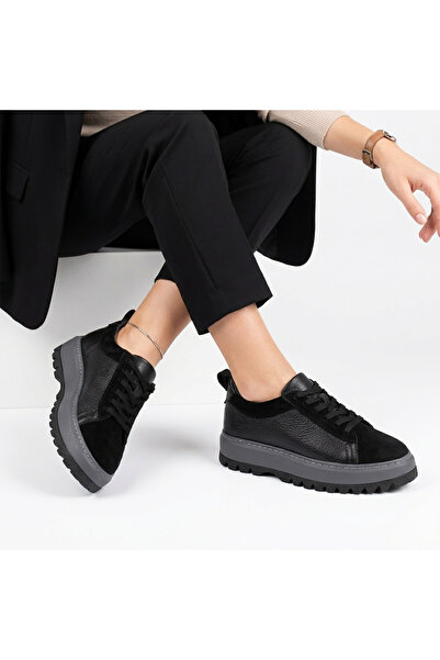 Dincomoditate sneakers dama