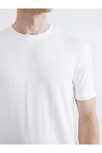 LC Waikiki Ανδρικό μπλουζάκι Ecru Crew Neck