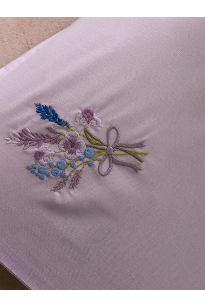 LC Waikiki Lilac Flower Embroidered Set of Cotton Pillowcase 50X70 cm