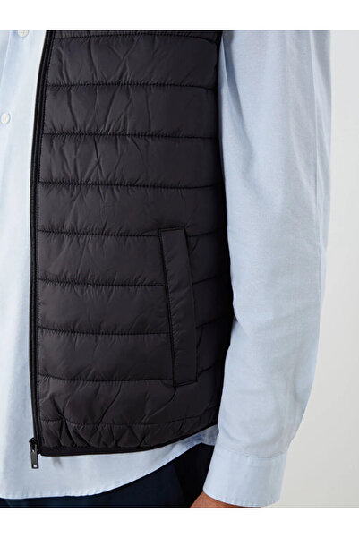 LC Waikiki Black Standard Fit Stand Collar Men's Puffer Vest