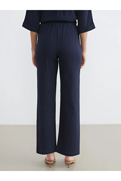 LC Waikiki Γυναικείο παντελόνι με ελαστική μέση σε μπλε ναυτικό χρώμα