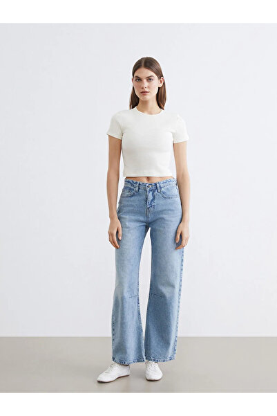 LC Waikiki Ecru crew neck Corded Fabric women's Cropped