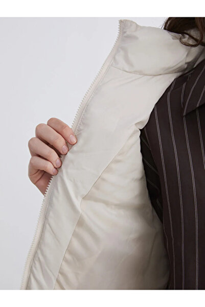 LC Waikiki Бежово дамско яке с яка