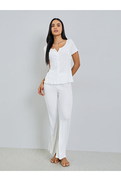 Styli White Ribbed Knit Top and Pyjama Set