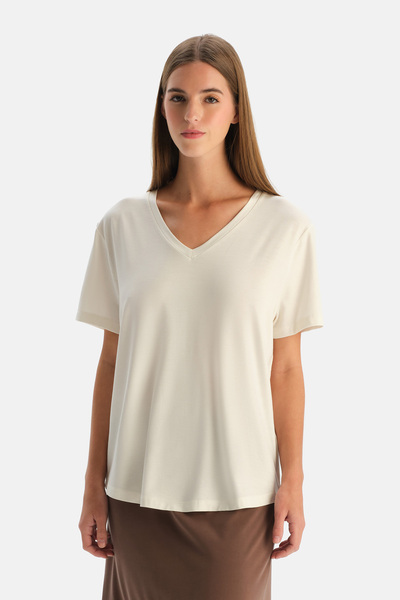 Dagi Off-White Women's V-Neck T-Shirt