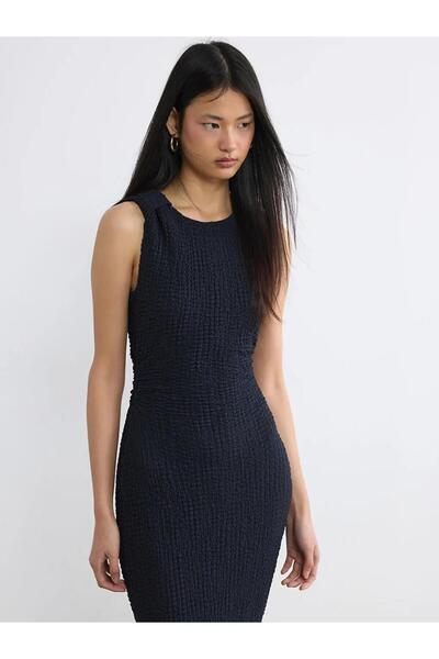 LC Waikiki Με υφή Με σούρες Φόρεμα Bodycon (S6)