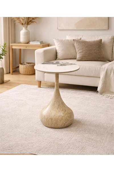 DEC10 Single service table with a unique design