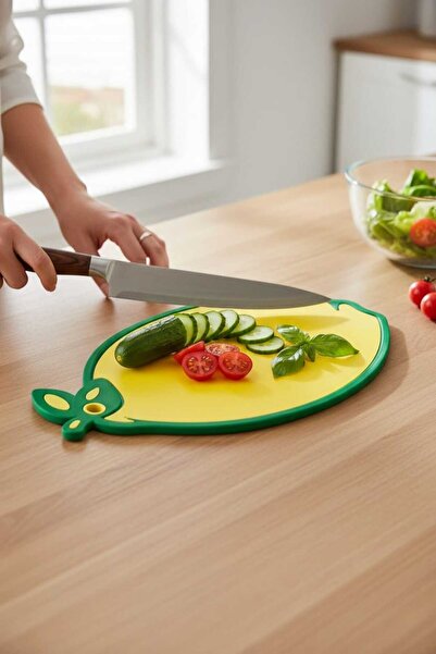 Herza House Non-Slip Cutting Board - Lemon