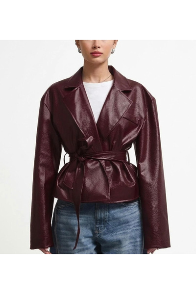 02Lady Fashion Noul sezon cu două rânduri de nasturi Jachetă cu curea și nasturi piele