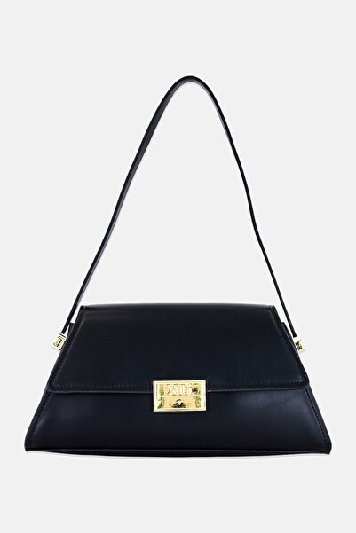 XTI حقيبة كتف نسائية بشعار العلامة التجارية، باللون الأسود