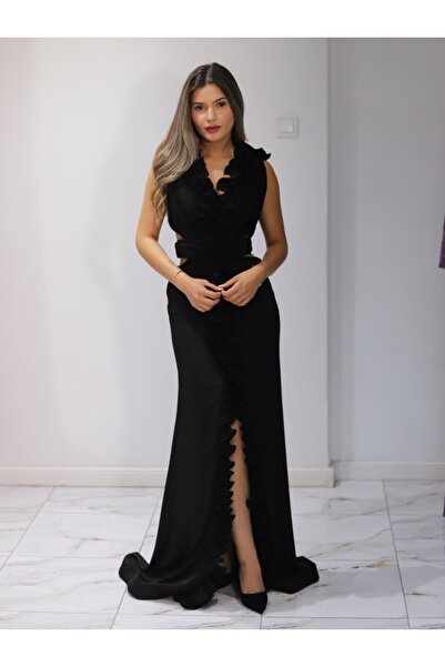 Angy Fashion Rochie neagră cu volane și decupaje laterale Mărime: 40