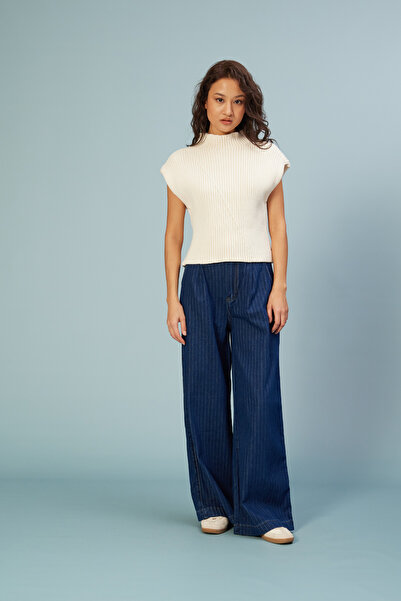 Nisan Vertical Collar Sweaters