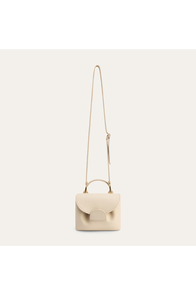 Mudo Leather Looks Stylish with the Fold-Closing Shoulder Bag Bag I