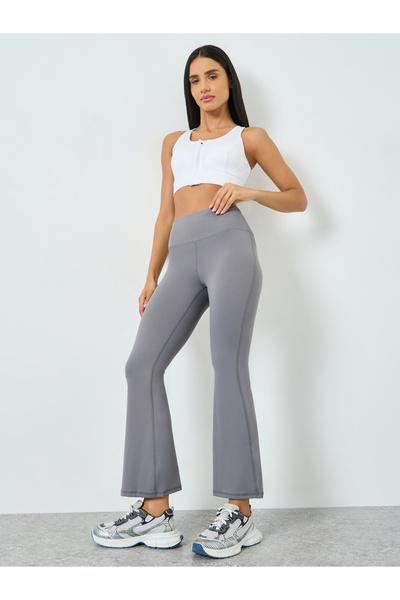 Styli Solid Flared Gym Leggings