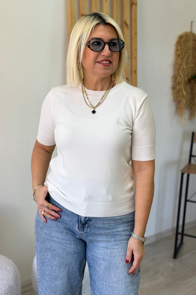 By Esra Celkan Cream Crew Neck Short Sleeve Lycra Knitwear