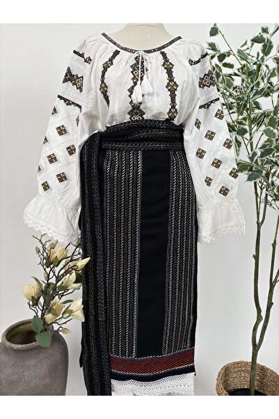 OEM Traditional Costume - Catrință, Brâu and Ie TM 2262 Geometric Patterns
