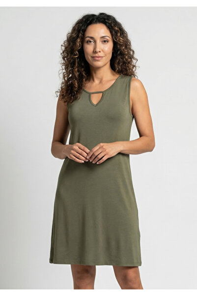 Little Visqon Γυναικείο φόρεμα από βισκόζη με λεπτομερή λαιμόκοψη, αμάνικο, ά...