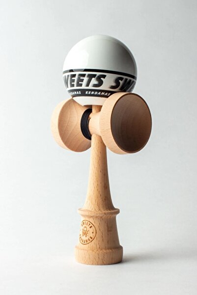 Kendama Starter Sweets, Formă Amped, Alb, Base cup, Cupe Mari + Set Ata Cadou + Stickere
