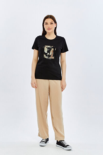 trender Women's t-shirt