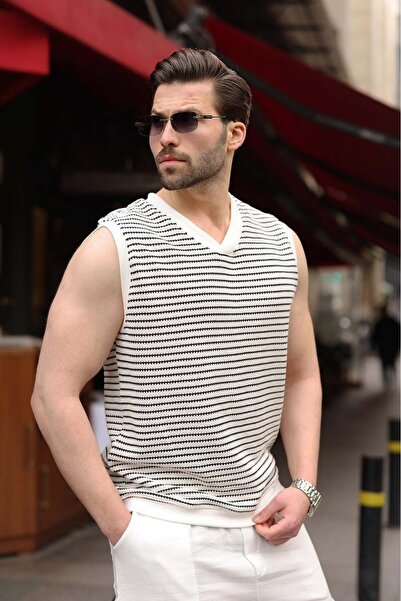 Madmext تي شيرت أبيض برقبة على شكل حرف V مخطط بدون أكمام E7179