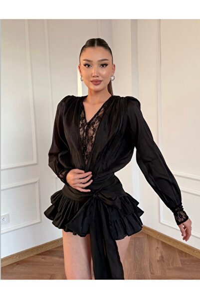 Pretty Mini dress with Ruffled and lace