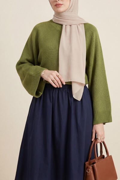 Modamorfo Half-Throated Batwing Sleeve Sweater -F.Green