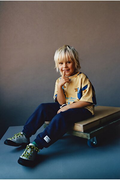 Magu طقم تي شيرت للأولاد مكون من قطن قطع باللون البيج - طقم بدلة رياضية باللو...