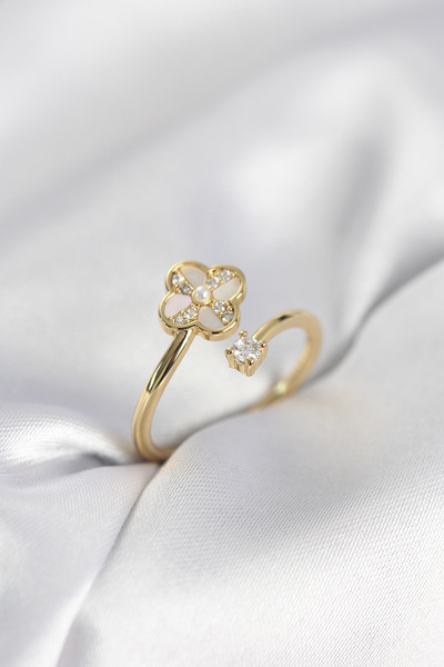 ForWhat Golden Brass Zirconium with Zircon Model Women's Ring for Elegant Fin...