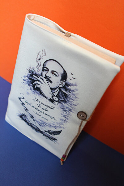 KitapAksesuar Kitap Kılıfı - Cemal Süreya İki Kalp - Kitap Aksesuar - Book Cover - Hediyelik - Roman