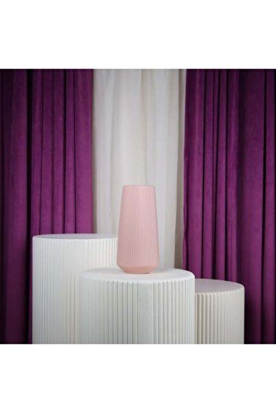 Yarn World Pink Plastic Flower Vase