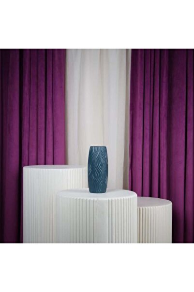 Yarn World Blue Plastic Flower Vase