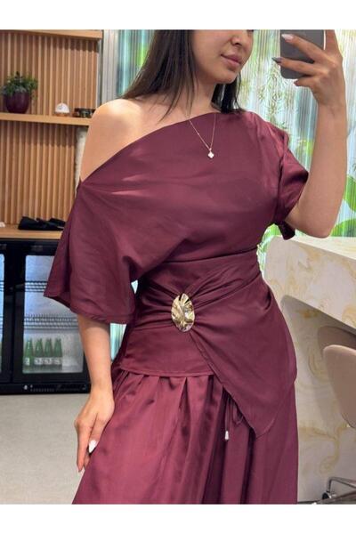 Kinzi 261110 Off Shoulder Side Buckled Blouse Burgundy