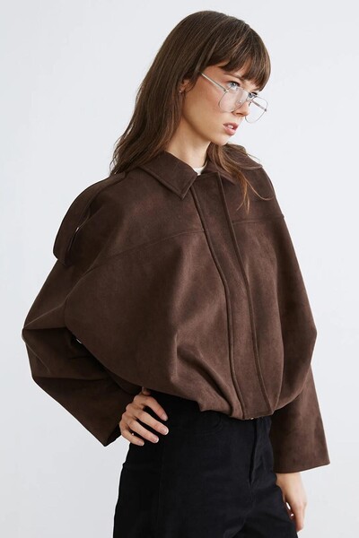 FAMODA Γυναικείο σουέτ μπουφάν μπόμπερ με επωνυμίες