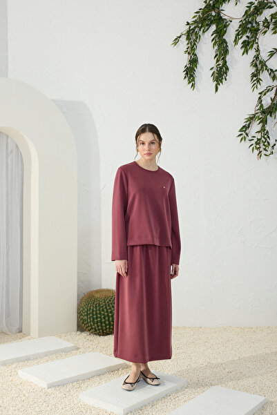 Aker Burgundy Crew Neck Knitted Blouse