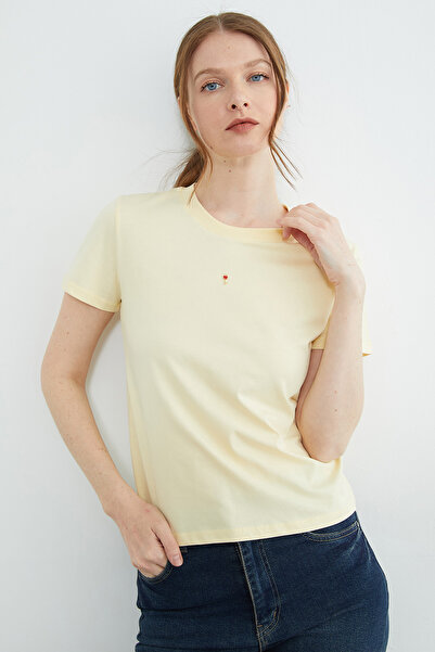 Fulla Moda Crew Neck T-Shirt with Key Accessory