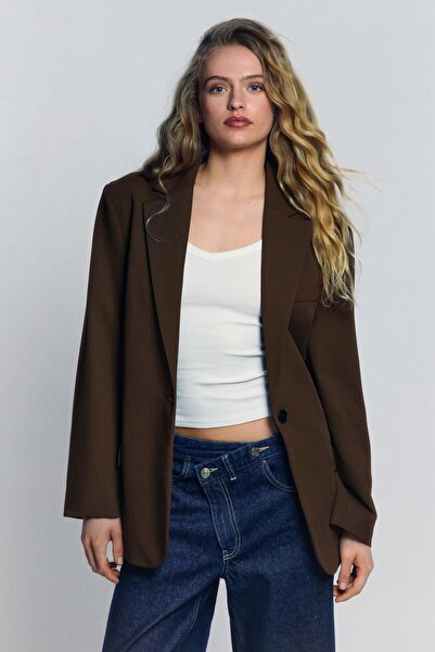 Bershka Arkası tokalı blazer