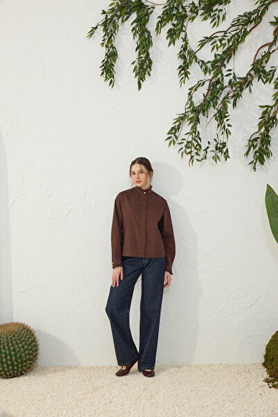 Aker Brown Functional Lace Detailed Blouse