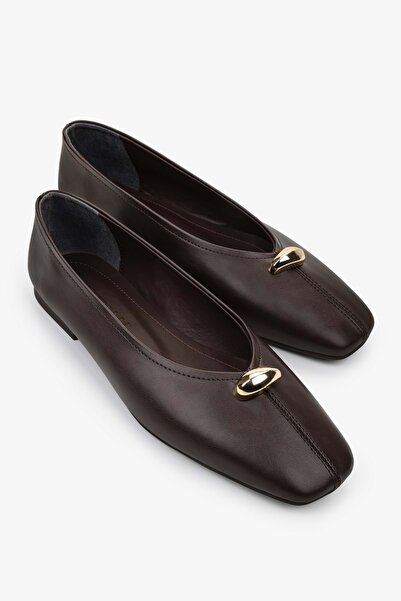 Shoeberry Women's Aurel Brown Skin Gold Accessory Detail Ballet Flats