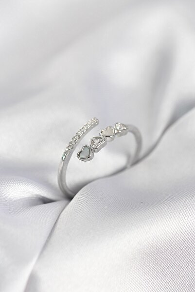 Inure Jewelry خاتم نسائي من حجر الزركون باللون الفضي بتصميم قلب بسيط