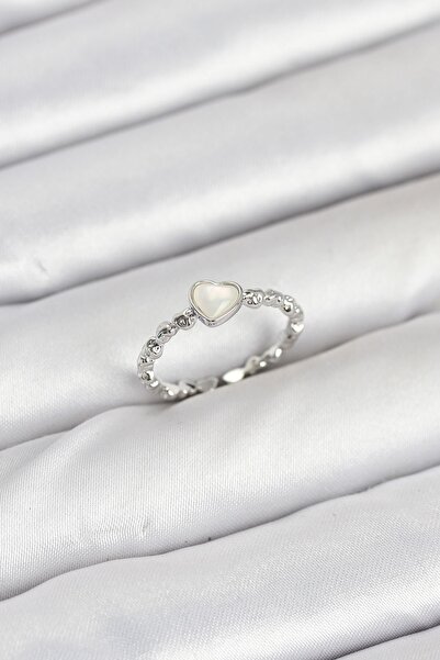 Inure Jewelry خاتم نسائي من النحاس الفضي اللون على شكل قلب